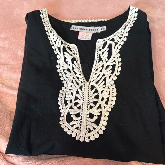 Gretchen Scott Designs Tops - Beautiful GRETCHEN SCOTT Black Tunic Sz XL White Lace and Fringe Z43